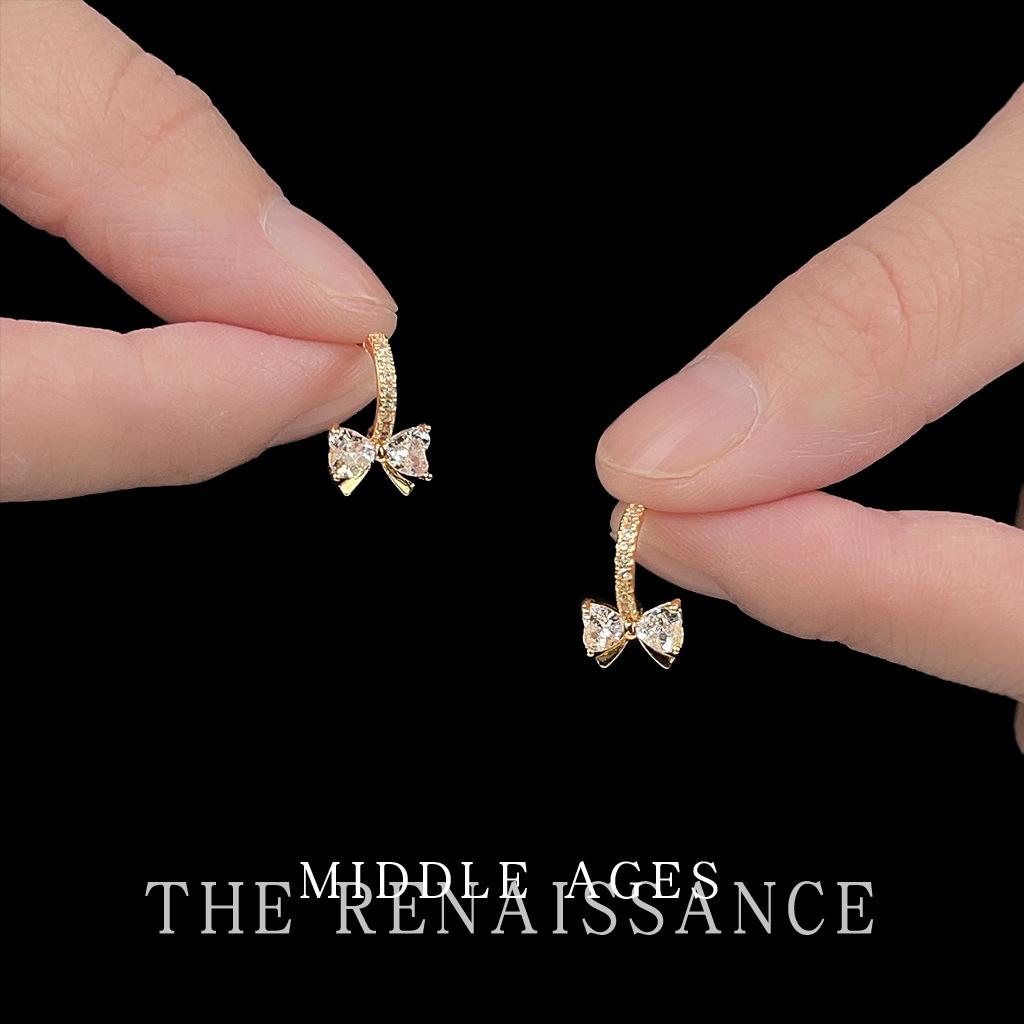 

Simple retro bow earrings, small French zircon-inlaid gentle earrings for women