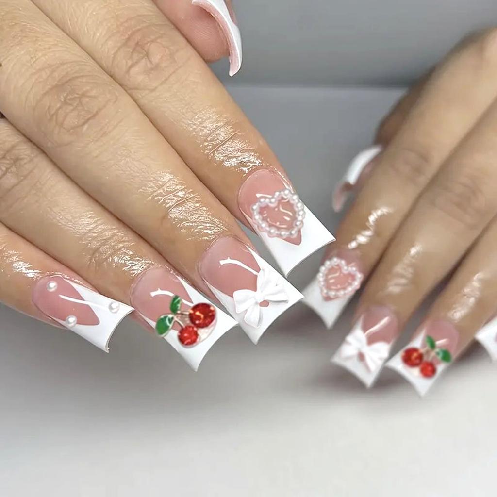 24 Stück Entenschnabel-förmige Falsche Nägel Gold Schmetterling Strass-Design Falsche Nagelspitzen Tragbare Vollabdeckung French Press-on Nägel