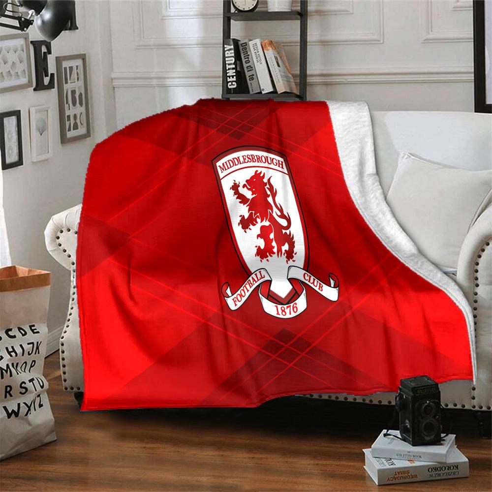 Middlesbrough Football Club Crest Flannel Blanket, Soft Polyester, Modern Design, All-Season for Camping, Travel, Gifts for holidays or birthdays