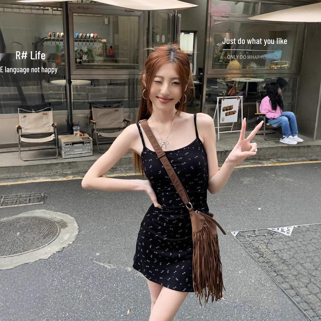 

Spicy Girl Black Floral Spaghetti Strap Bodycon Dress - Women s Summer Petite Slimming Short Dress One Size [Premium Version]