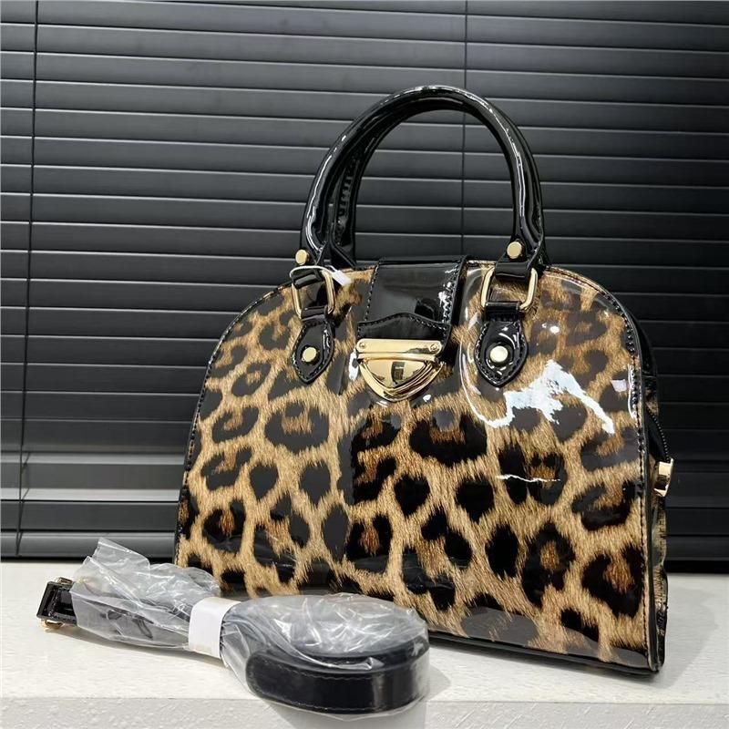 Women'S Retro Leopard Print Shoulder Bag Temperament Personality High Sense Oblique Span Handbag