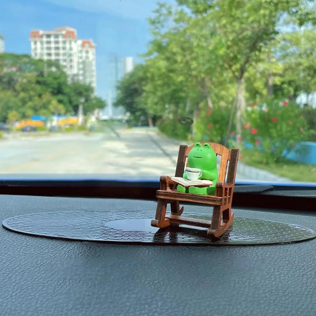 Frog Rocker Chair Cute Japanese Healing Small Decoration Office Desktop Decoration Car Center Control Decoration