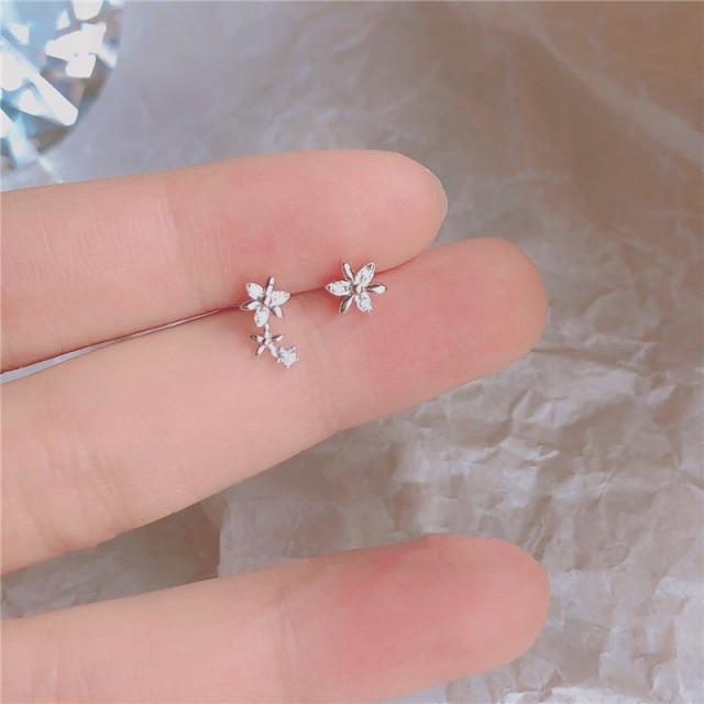 

Серьги из французского асимметричного креативного хрустального цветка из стерлингового серебра 925 пробы с покрытием из 14-каратного золота для женщин, сладкие романтические украшения для свиданий серебряный