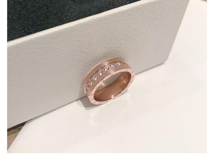 Korean Style Rose Gold Micro-Inlaid Diamond Titanium Steel Ring for Men and Women