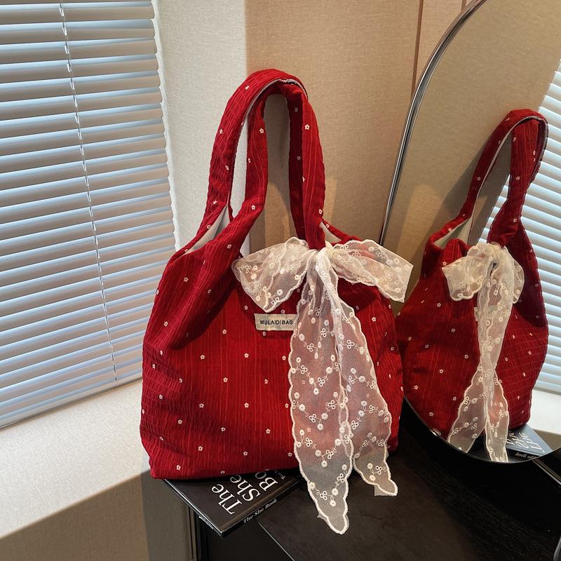 Korean Lazy Wind Large-capacity Underarm Bag Women's 2025 New Girl Chiffon Cloth Polka Dot Shoulder Tote Bag