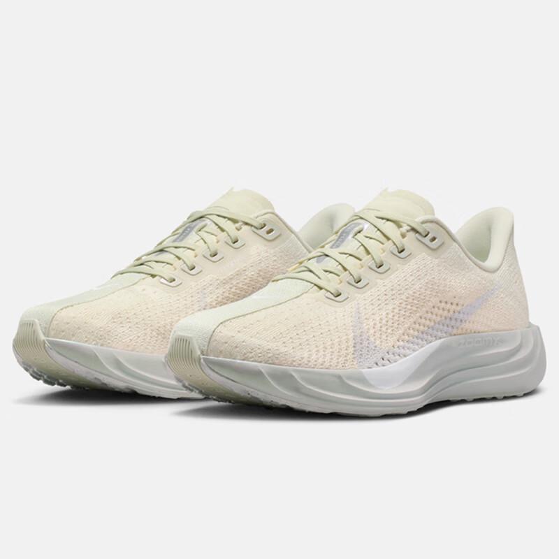 Nike Women s Pegasus Plus Cushioning Running Shoes 37.5