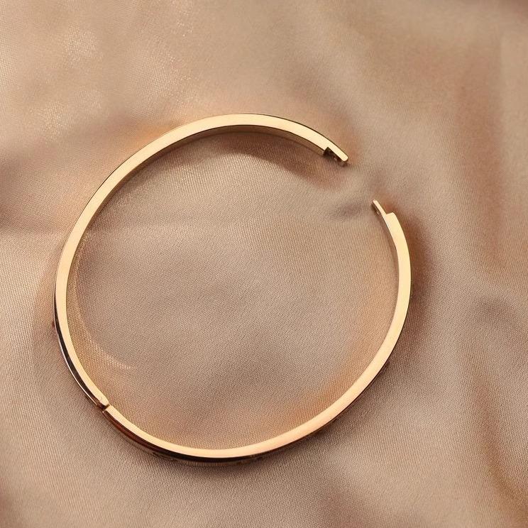 Kajia Women's Stainless Steel Celebrity Style 4mm Narrow Bangle Bracelet - European & American Design