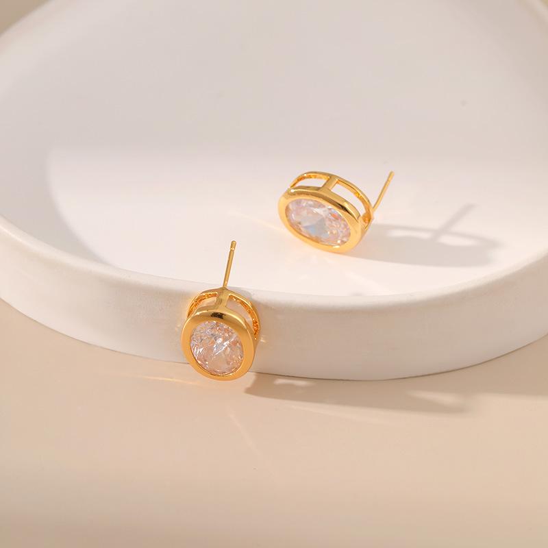 Fashion Business Chic Oval Hollow Zircon Versatile Women Stud Earrings