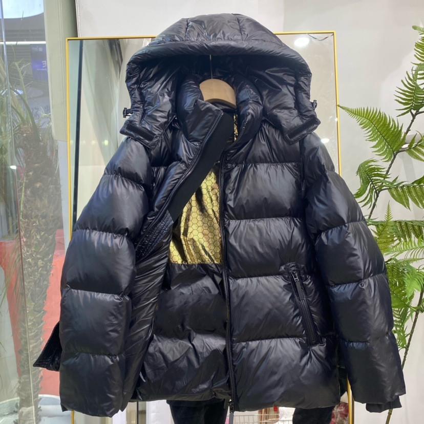 Winter 2023 Women`s Black Gold Duck