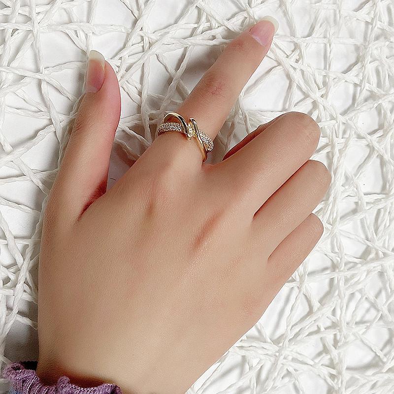 2026 Electroplated Gold Ring Light Luxury Cold Wind Ring Women's Fashion Personality Geometric Design Opening Ins Index Finger Jewelry