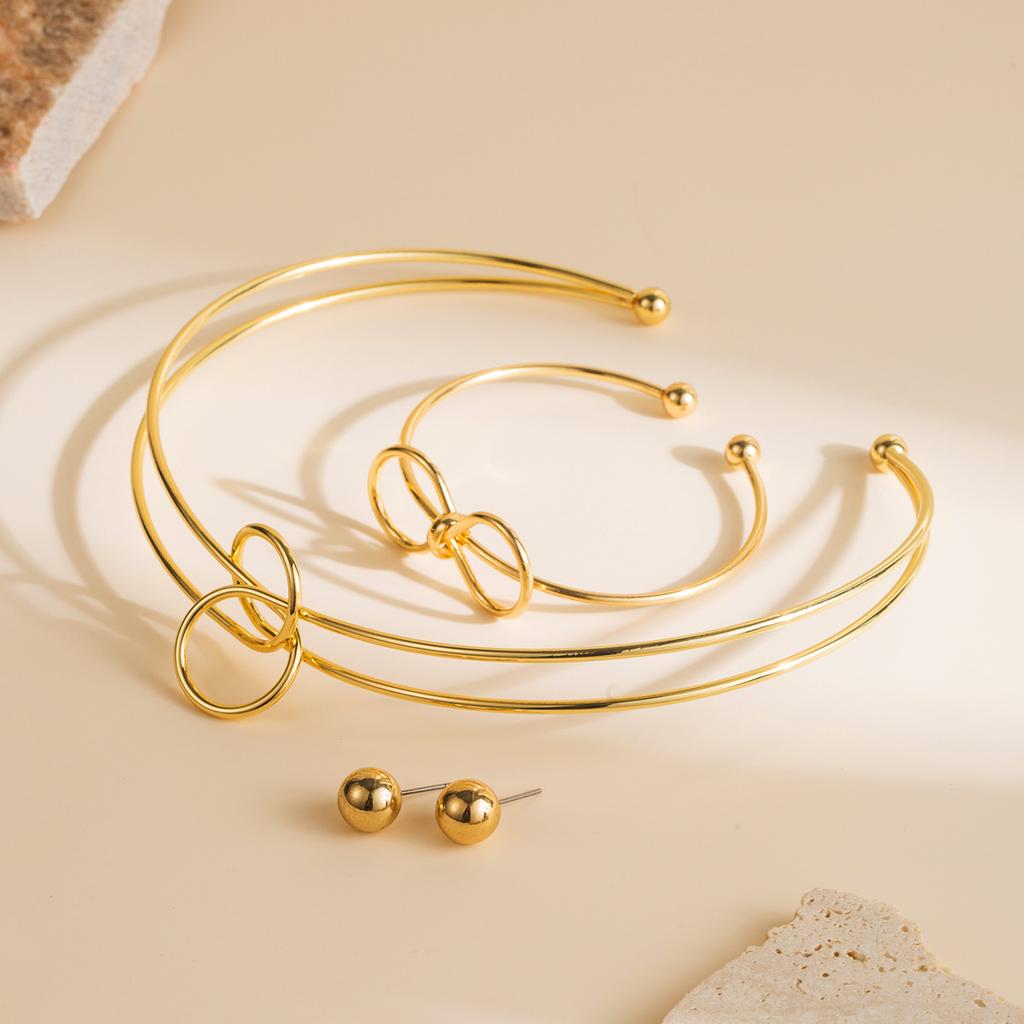 Fashion ladies earrings necklace bracelet