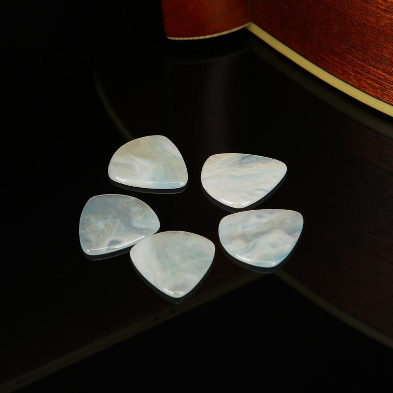 5Pieces Professional Resin Guitar Picks Guitar Plectrums for Fast Playing with Ergonomic Grip and Multiple Color Option
