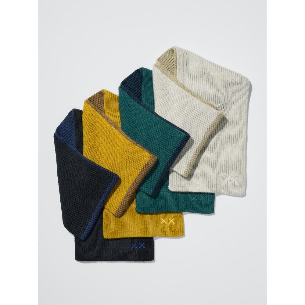 Uniqlo Japan Cows Winter Heattech Knit Muffler