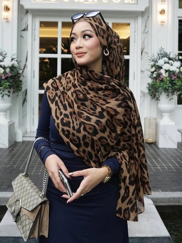 New Sunscreen Voile Thin Women Scarf Summer Hijab Classic Leopard Print Scarves Soft Lady Foulard Viscose Female Wrap Shawls