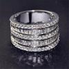 FDLK 2 stk Brudesett Elegante ringer for kvinner Bryllupsforlovelse Mote smykker med full skinnende kubikksirkon kvinnering