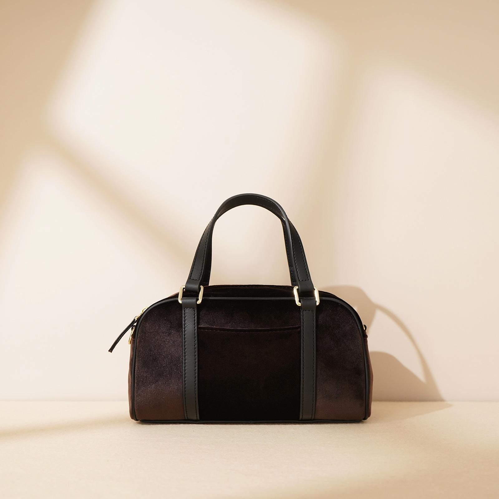 

Cowhide Bag Fashion High Sense Niche New Shoulder Messenger Handbag чорний