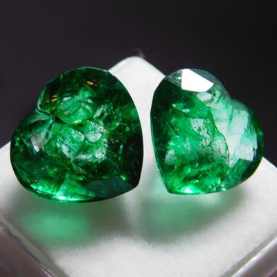 Heart Cut Pair Natural Emerald 18.56 Carat CERTIFIED Colombian Loose Gemstone