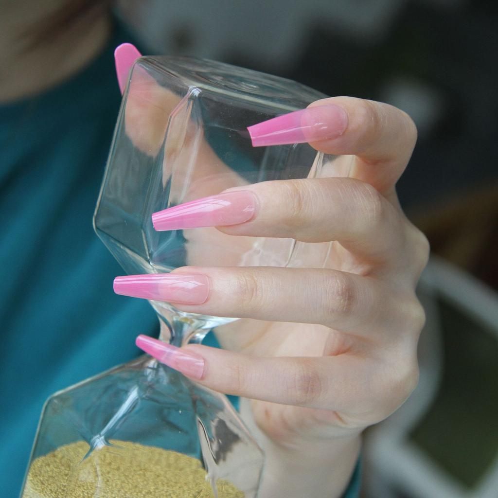 Artificial Nails Translucent Pink Gradient Wearable Nails Fake Nails Manicure Patches