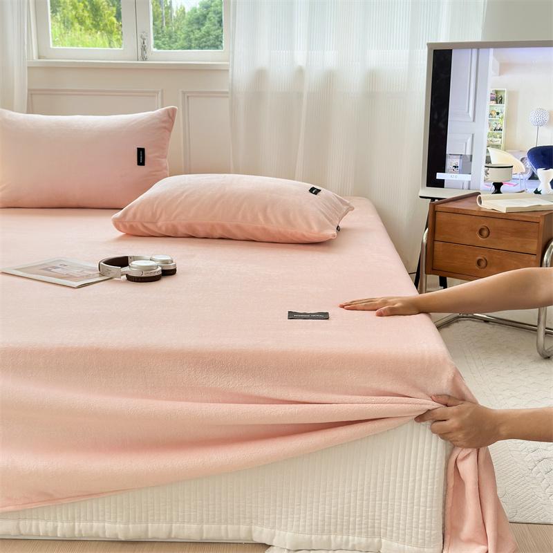 3pcs Solid Color Milk Velvet Bed Sheet Set Autumn Winter Warm Pink Bedding with 2 Pillowcases Soft and Skin-friendly Bed Cover