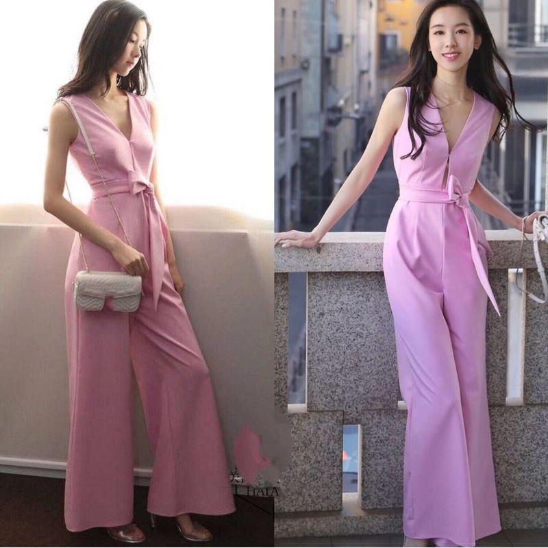 

Европейский 2025 Неделя моды в Милане Комбинезон без рукавов с высокой талией, стройнящий, с V-образным вырезом, брюки широкие Sleeveless V Neck Buckle Belt Pink jumpsuit L