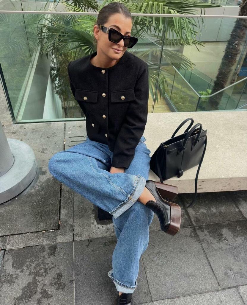 European and American Style Round Neck Short Fashion Coat with Button Accents - Autumn Collection