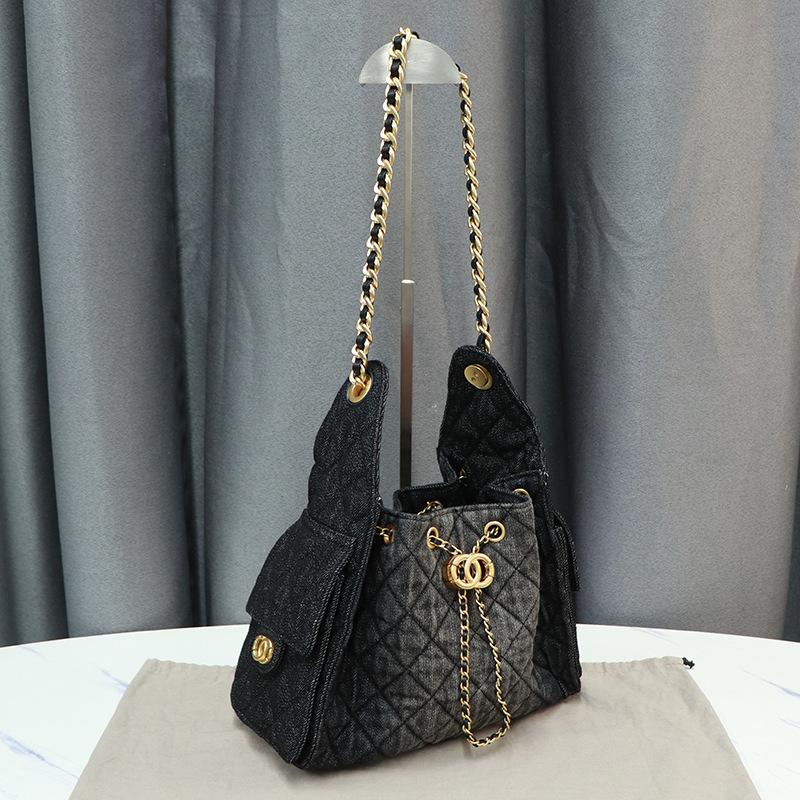 

25 New Trendy Fragrant Wash Water Gradient Denim Bag Hobo Large Capacity Grid Chain Drawstring Bucket Women 27x13x21cm