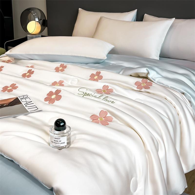 Summer Cool Feeling Ice Silk Summer Cool Quilt Four-Piece Machine Washable Summer Quilt Dormitory Single Quilt Core Double Air Conditioner Quilt