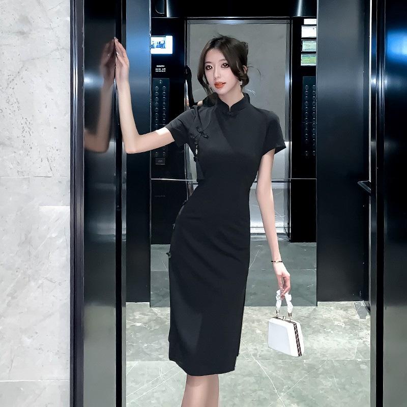 Feeling retro new Chinese style improved cheongsam women's summer black split-ended hip skirt national style fringed disc buckle dress