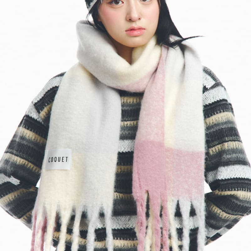 COQUET FRINGED BRUSHED CHECK long MUFFLER INDI PINK