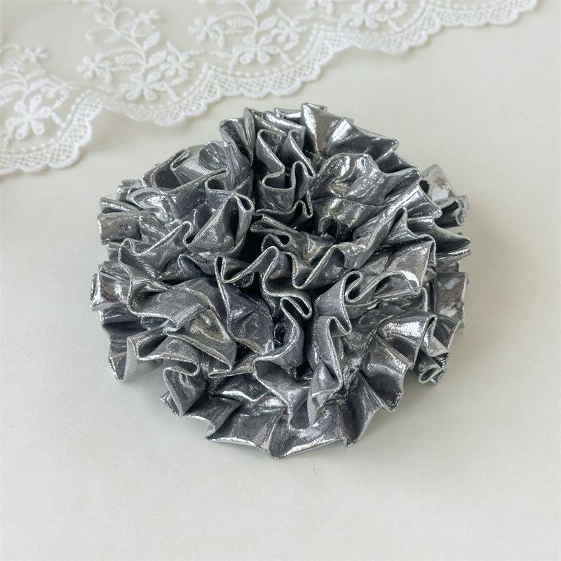 Double-layer Laser Beam Waist Long Hair Ring with Embroidered Hydrangea Pleated Hair String - An Elegant Hair Accessory for The Head.