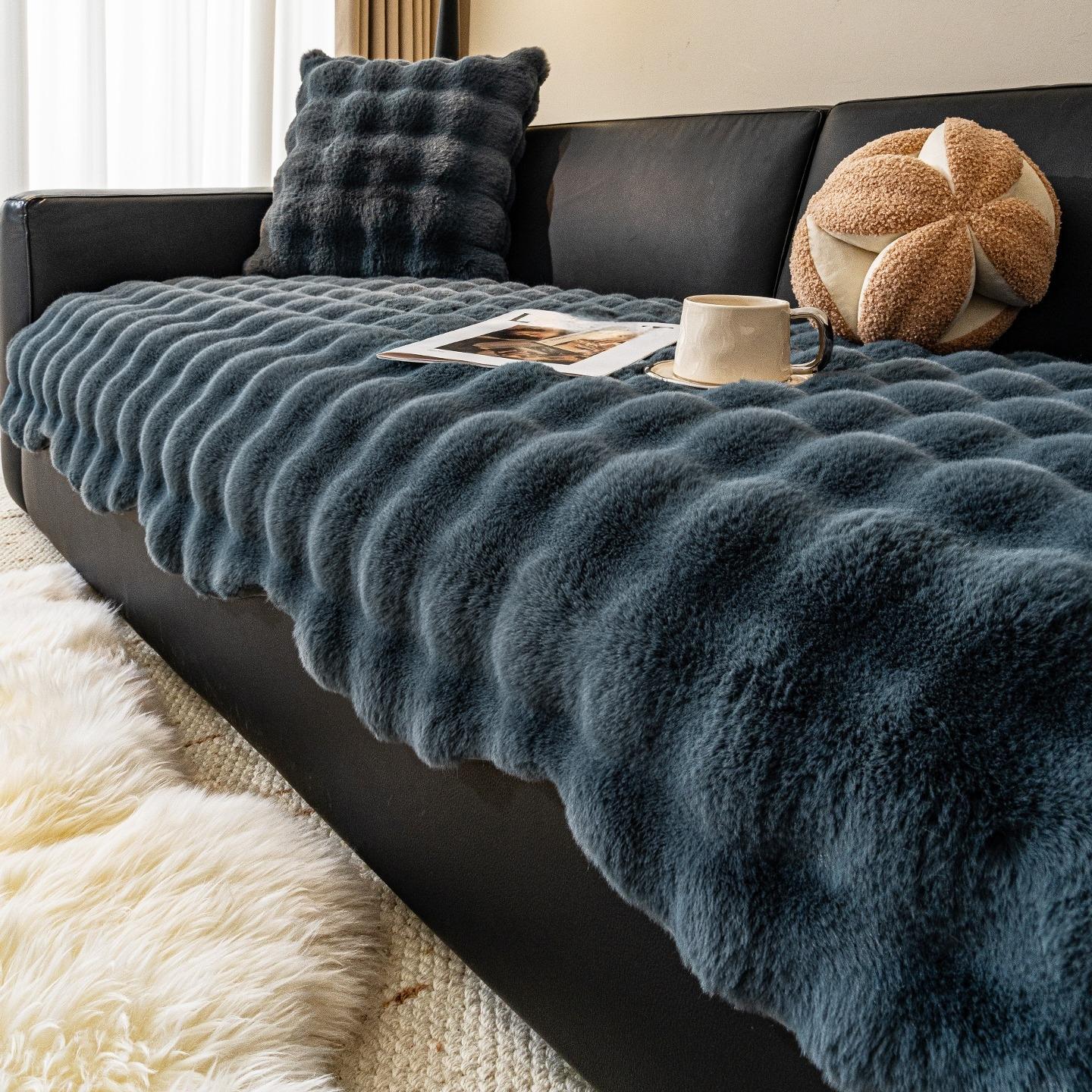 Dicker Imitations-Kaninchenfell-Plüsch Sofaschutz Anti-Rutsch Plüsch-Sofa-Handtuch Sofakissenbezug für Wohnzimmer Moderne Heimdekoration 90x70cm