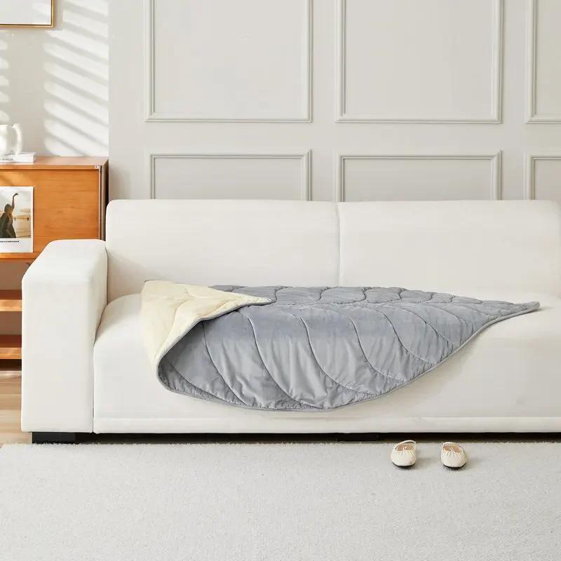 

Pet Sleeping Mat Leaf-shaped Autumn and Winter Thickened Cat and Dog Mat Ins Wind Crawling Mat Game Cama Para Perro 100x190CM сірий