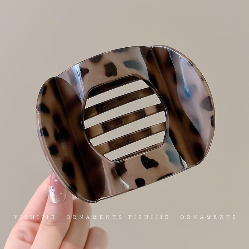 Bequeme Abalone Krallenklemme für Frauen - Vollständig zurückliegender runder flacher Hochsteckfrisur & gebogener Pferdeschwanz Haarschmuck