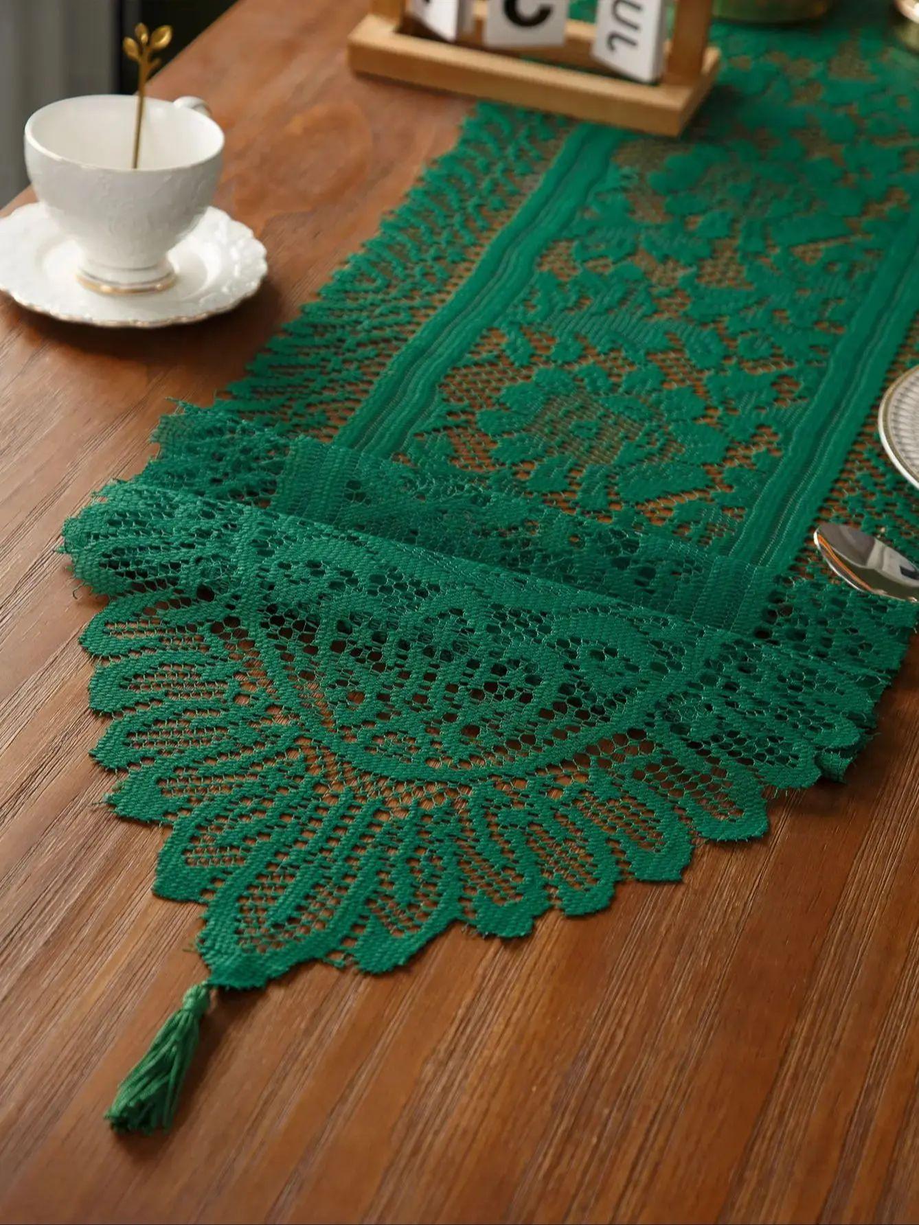 

green christmas lace tablerunner Tassel Table Flag 33x91cm зелёный