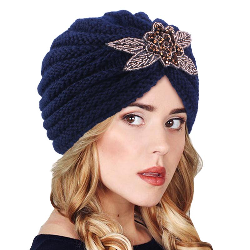 

Новый женский вязаный тюрбан ручной работы со стразами и цветами, шапка-бини для улицы, эластичные повязки на голову, теплые вязаные шапки, защищающие от холода One Size