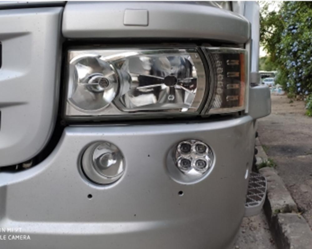 1pair LED FOG LIGHT FOR SCANIA P G R T SERIES LED DAYTIME RUNNING LAMP LH RH SCA392 SCA393 1931614 1931613 Plug Option