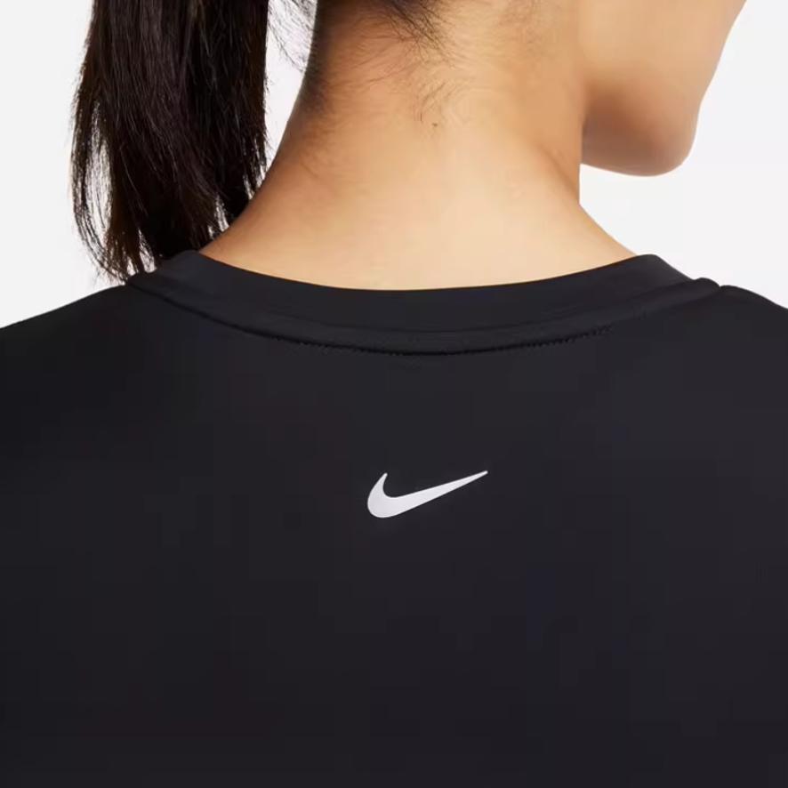 Nike T Shirts Women's Black Crew Neck Moderate DR7570-010