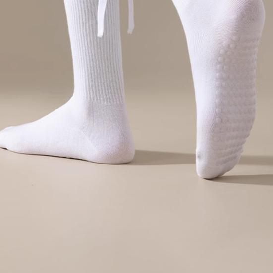 Yoga Pilates Socks with Grips for Women Non-Slip Tie-up Ankle Socks Grippy Lace-up Crew Socks for Barre Ballet Dance