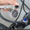 Bike Shock Pump 300PSI Aluminum Alloy Front Fork and Rr Suspension   Pump with Pressure Meter