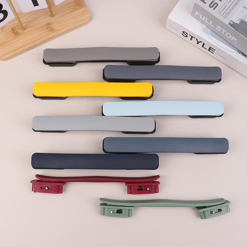 Rukojeť na zavazadlo Rukojeť na vozík Rukojeť na cestovní kufr Rukojeť na tašku Náhradní popruh Příslušenství Rukojeť na přepravní box