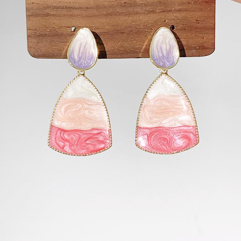 

Sunset Glow Gradient Pink Drip Oil Ear Clips - No Piercing Luxury Enamel Earrings
