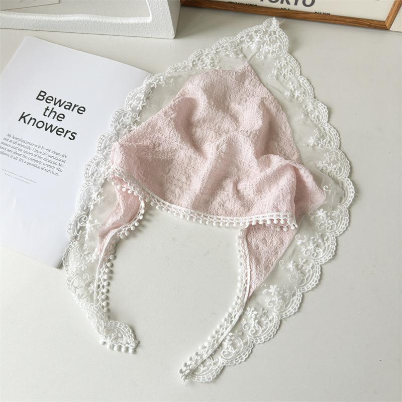Country-style White Lace Triangular Scarf Headband Headwrap Headpiece for Covering The Head, Fashionable Silk Scarf Accessory
