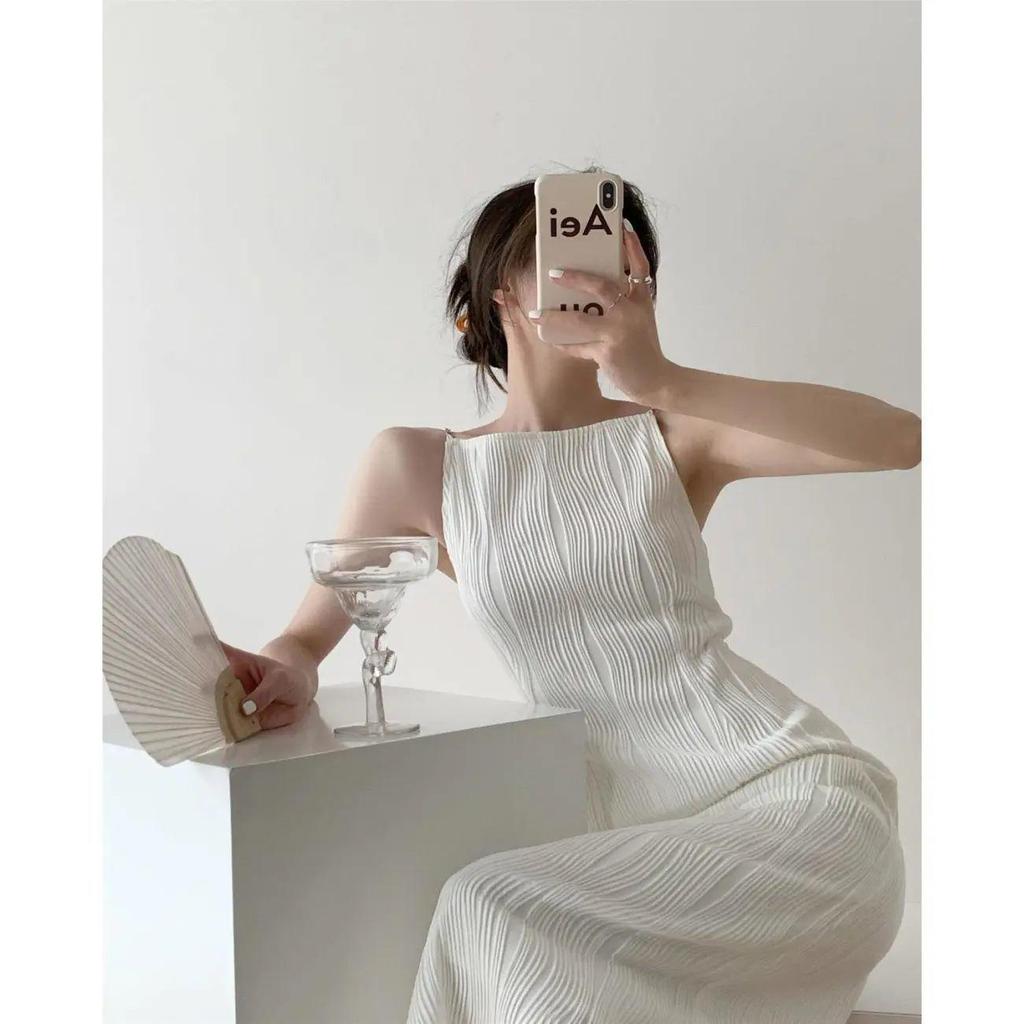 Waist-Cinching Textured Pearl White Maxi Dress - French Pearlescent Camisole Design