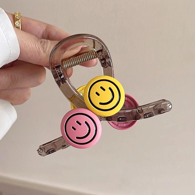 Smiley Face Hairpin High PonytailShark Clip Hair Accessory At The Back of The Female Head