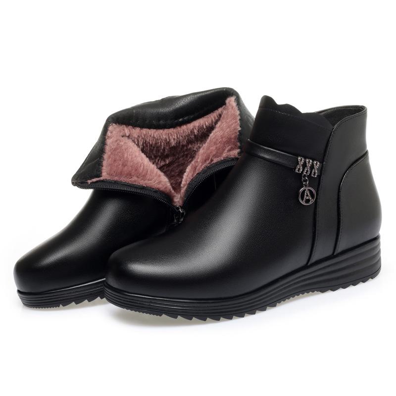

Mom shoes winter middle and old cotton shoes non-slip short boots leather thickened wool warm large size leather shoes elderly women s shoes 35