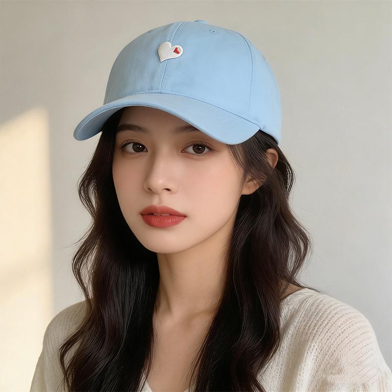 Heart-Print Women's Baseball Cap Versatile Soft-Top Design with Wide Brim To Flatter Your Face—Perfect for Couples and Sun Protection
