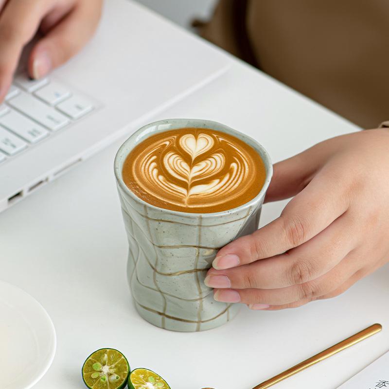 Japanese Handmade Rough Pottery Mugs Retro Plaid Fold Ceramics Coffee Cups Household Restaurant Milk Juice Cereal Breakfast Cups