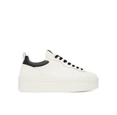 Women's Footwear – Sneakers