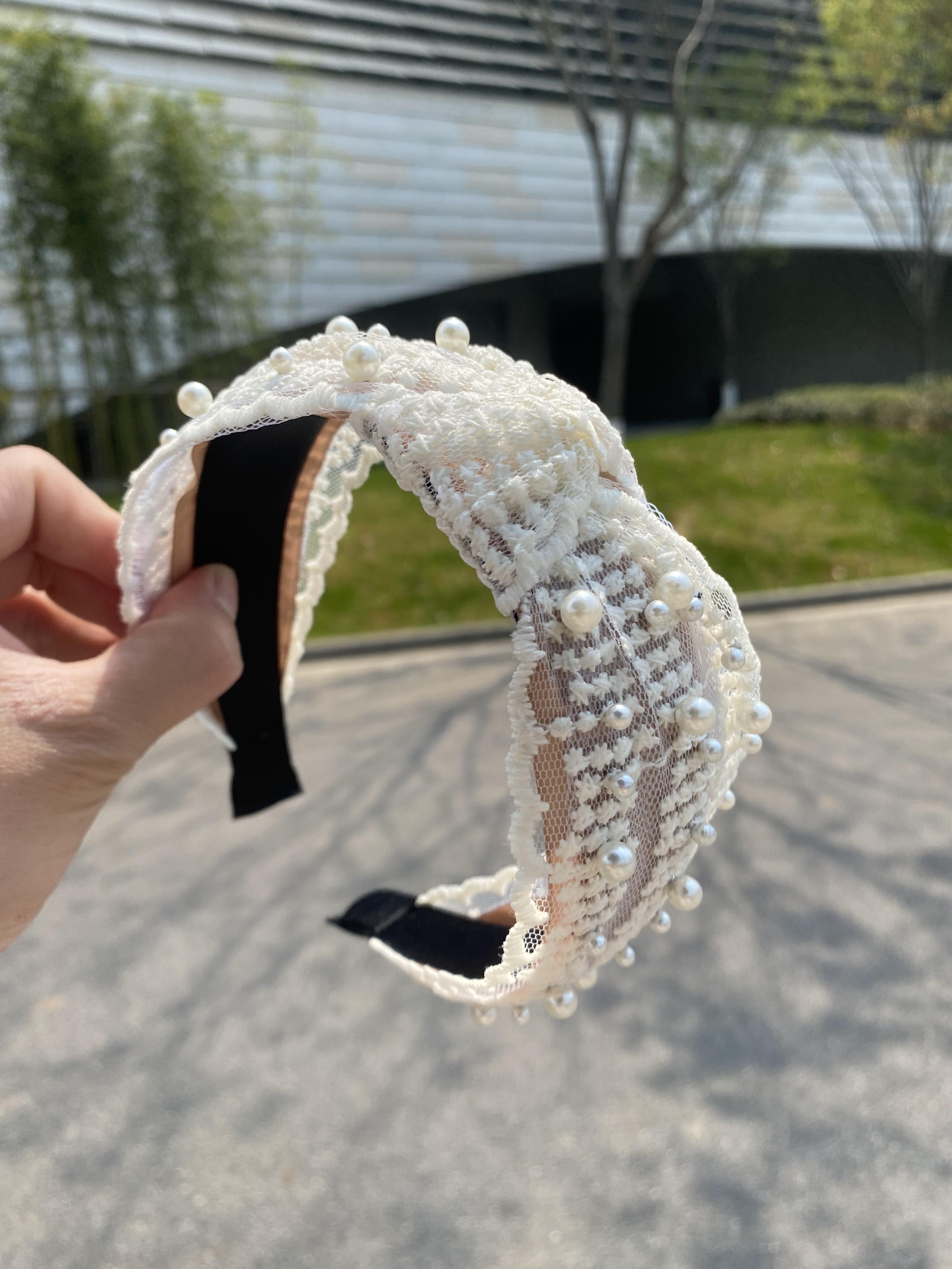 

Новая повязка на голову из бисерного кружева, широкая, с узлом, женская модная, для умывания лица, милый ретро головной убор белый