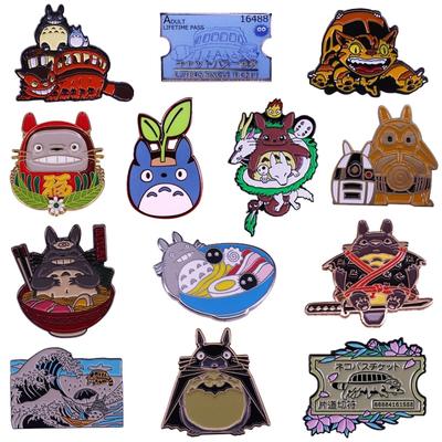 Ghibli Film Mein Nachbar Totoro Emaille Pin Brosche Waldgeister Katze Bus Floral Ticket Ramen Samurai Roboter Abzeichen